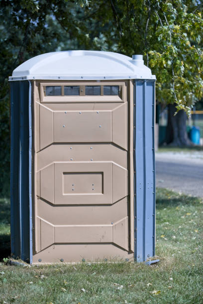 Best Portable restroom trailer rental  in Silver Lakes, CA